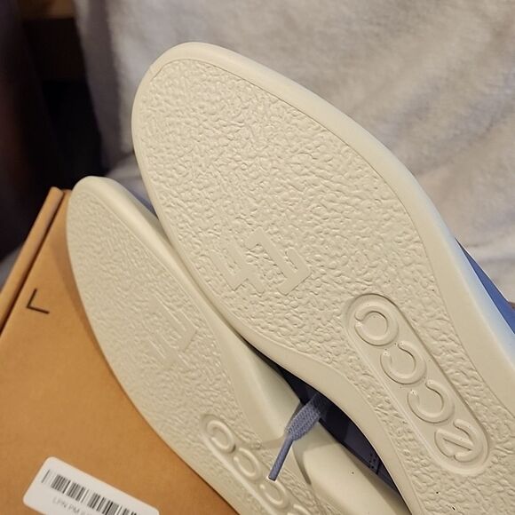 Women's ECCO purple 💜 soft shoes NWOT in box size 10 - Picture 5 of 7